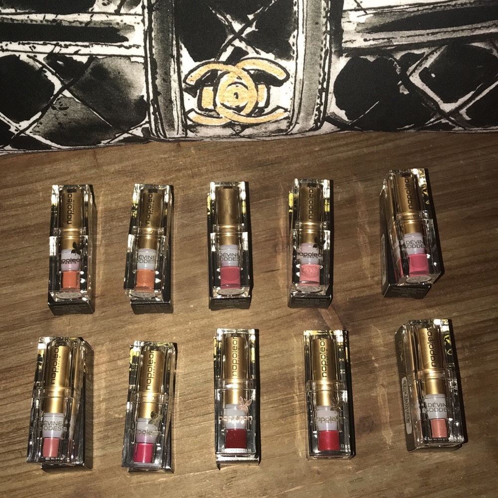 NIB Napoleon Perdis Divine Goddess Lipstick Bundle